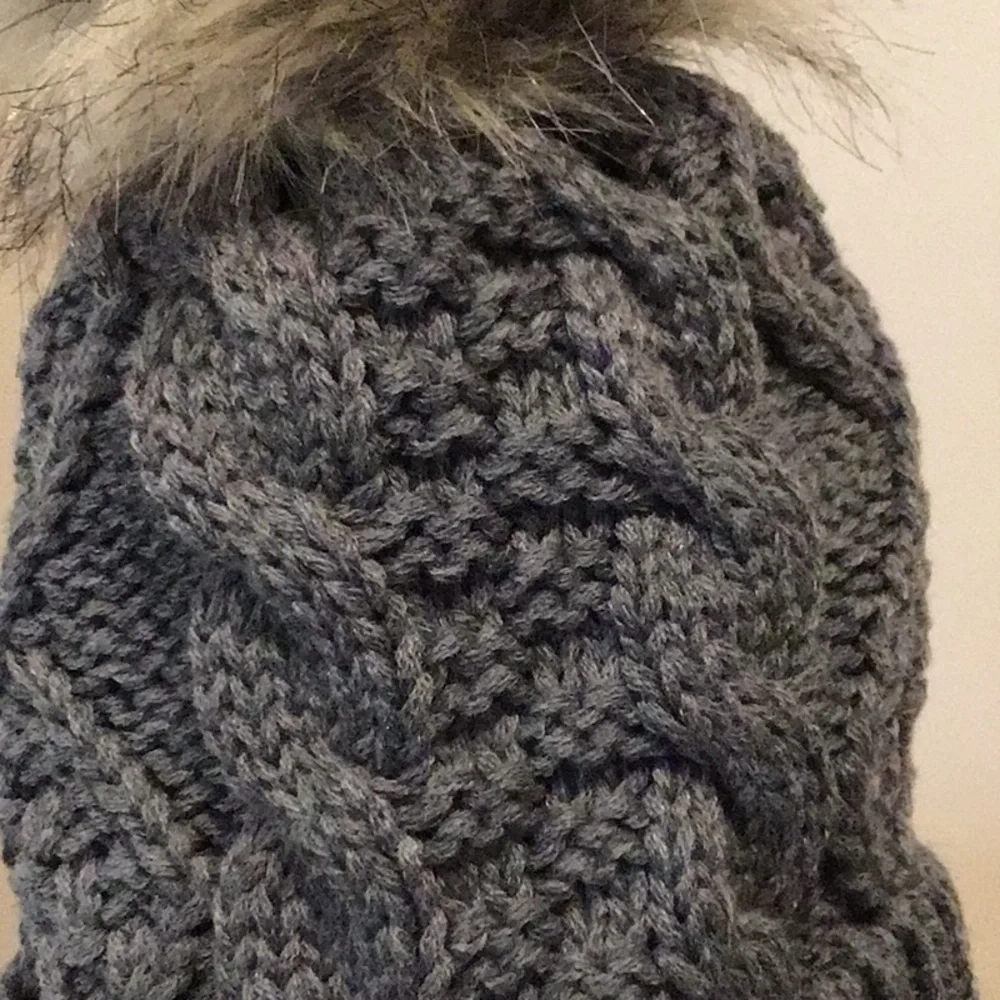 NWT Hip Chics Boutique Pom Toboggan